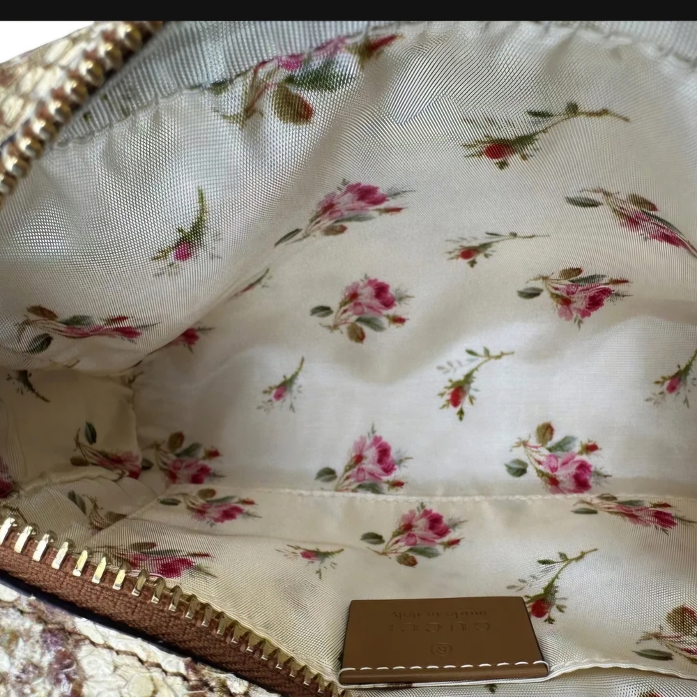 Gucci Woven Crossbody Bag - Picture 4 of 4